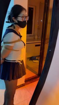 【悦感日记】JK妹子挑战超大口球捆绑户外波波贝露出|被迫高潮失禁|疯狂露出|发现路人