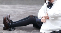 【Annie】新麻豆阿梓试镜黑丝JK镣铐银手镯佩戴行走