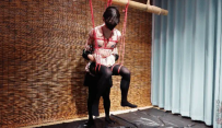 【美曦s】变装的魅力《素人改造第十五期》可爱的伪娘小姐姐体验被紧紧束缚TK囚禁体验