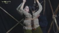 【姐妹情深】军统姐妹花身份暴露不幸被捕背吊在刑房全身捆绑晕死又绑老虎凳脱靴挠打脚
