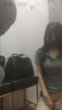 【栗栗子原创】《堕落的邻家妻子 01》 户外调教、服装店强高、试衣间失禁、遥控调教、