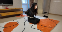【龙飞绳艺】应聘陷阱《一瓶迷药矿泉水，醒来绑脚卖缅北》