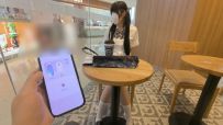 FXX   ◤GTHR-LCQG◢商场的露出 大庭广众的呻吟 掀起裙子露出电击器和波波贝 店员多次