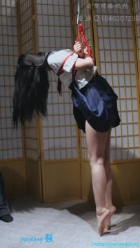 【倔强】小冬单腿吊缚震震