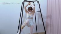 【夏欲妙妙屋】单腿捆绑站立没有支撑点 小穴已经开始害怕的吐口水了～贝贝打头阵！疯