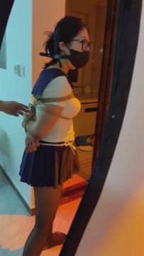 【悦感日记】重磅！JK妹子挑战超大口球捆绑户外波波贝露出|被迫高潮失禁|疯狂露出|发