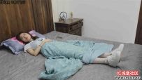 一往情深 新春特辑：薇薇私拍《白丝美脚盛宴》