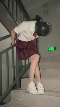 【原版收藏】【眼眸出品】第八十六部 《户外楼梯止息放置》(上集）